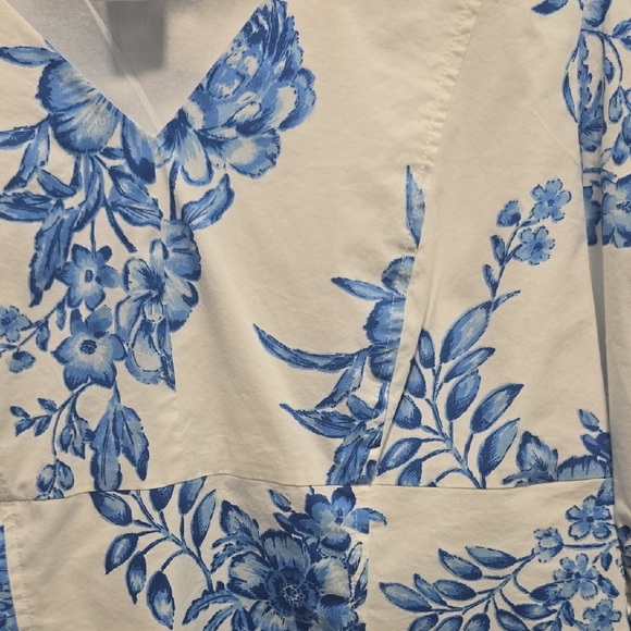 Rachel Parcell Blue and white Cottagecore Floral Blouse Sz L - Picture 4 of 10